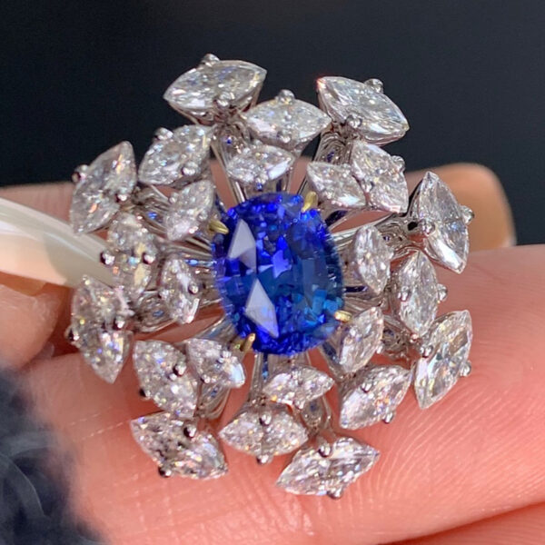 401#High end fashion natural Sri Lankan cornflower sapphire ring with main stone 2.32 carats 18k gold mm - Image 3