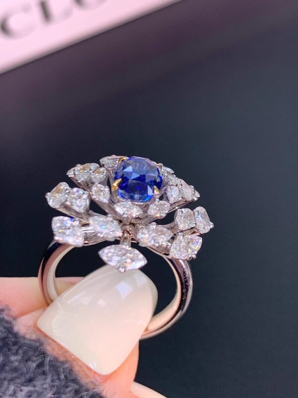 401#High end fashion natural Sri Lankan cornflower sapphire ring with main stone 2.32 carats 18k gold mm - Image 4