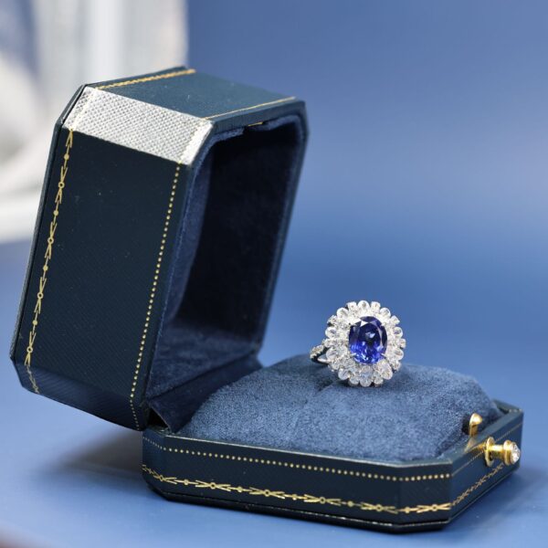 #140 S925 Silver Light Luxury Exquisite High-end 5-carat cultivated sapphire ring - Image 9