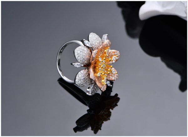 #202 S925 Silver micro-set Zircon large Flower ring, a new exaggerated and personalized girls' ring - Image 5