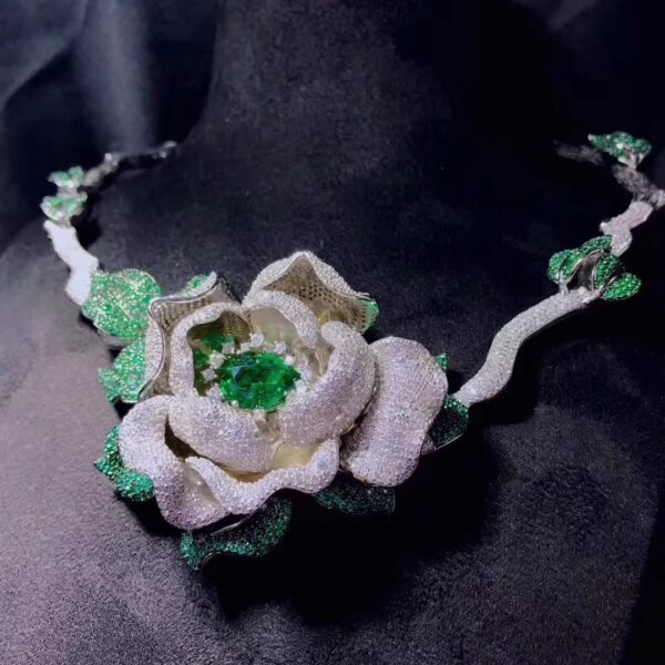 #112 925 Silver inlaid zircon flower-shaped necklace - Image 18