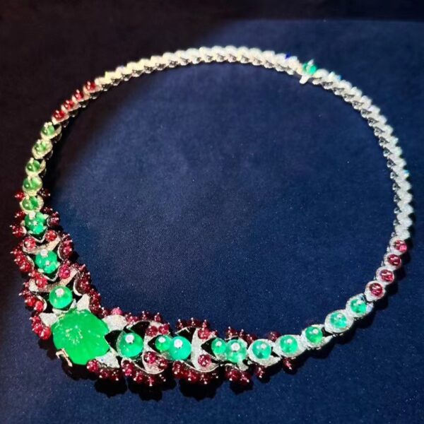 #212 Natural Colombian emerald red spinel necklace Main stone 21.876 carats 18k gold - Image 6