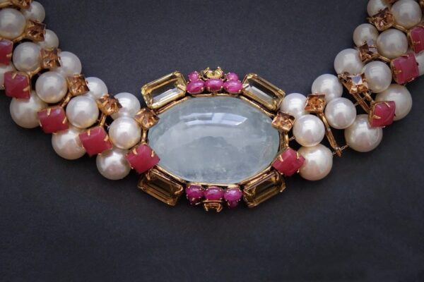 #313 Fashionable and High-end Retro colored diamond Pearl Necklace - Image 8