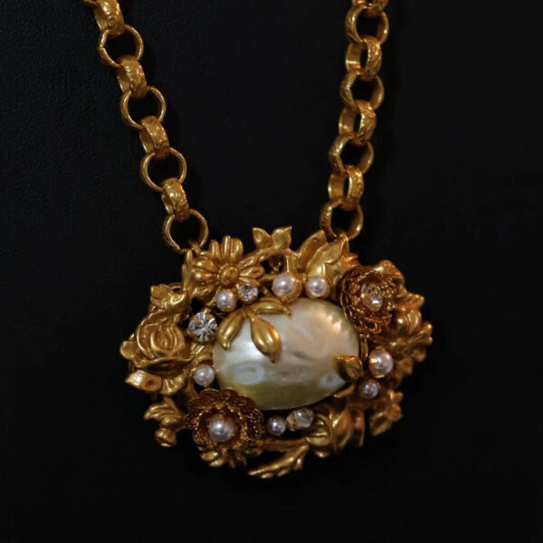 #318 Retro and High-end Baroque Pearl Flower Necklace Brooch - Image 8