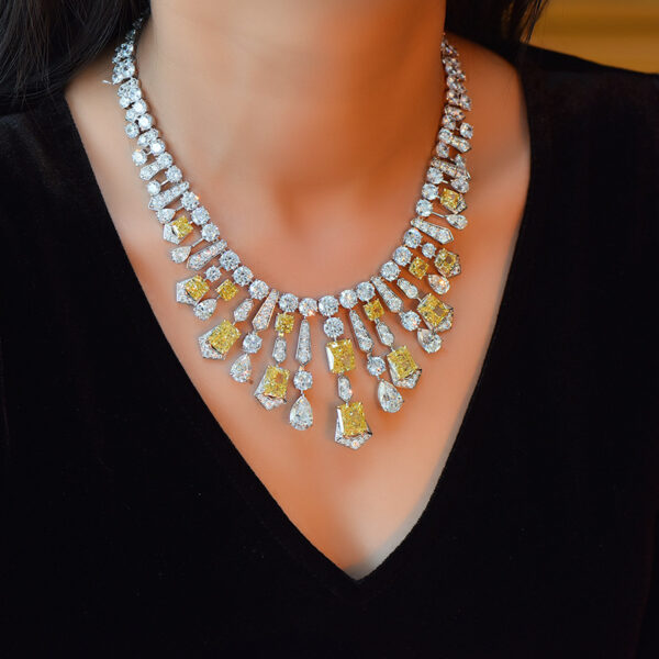#121 S925 Silver Light Luxury Exquisite High-end high-carbon diamond necklace - Image 5