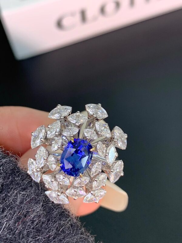 401#High end fashion natural Sri Lankan cornflower sapphire ring with main stone 2.32 carats 18k gold mm - Image 7