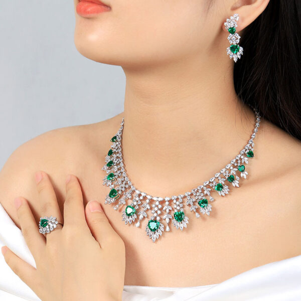 #303 S925 silver large-carat laboratory-grown emerald ladies' evening necklace
