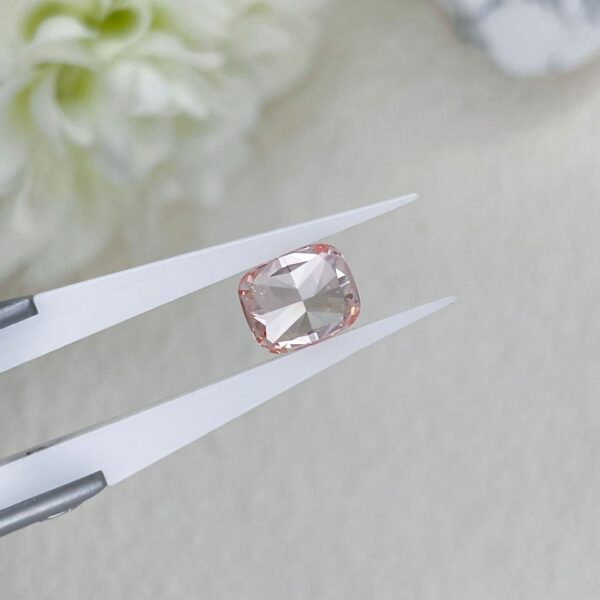 39# 8.5 Large carat deep pink diamond, laboratory-grown IGI diamond, fat square cushion-shaped grown diamond - Image 10