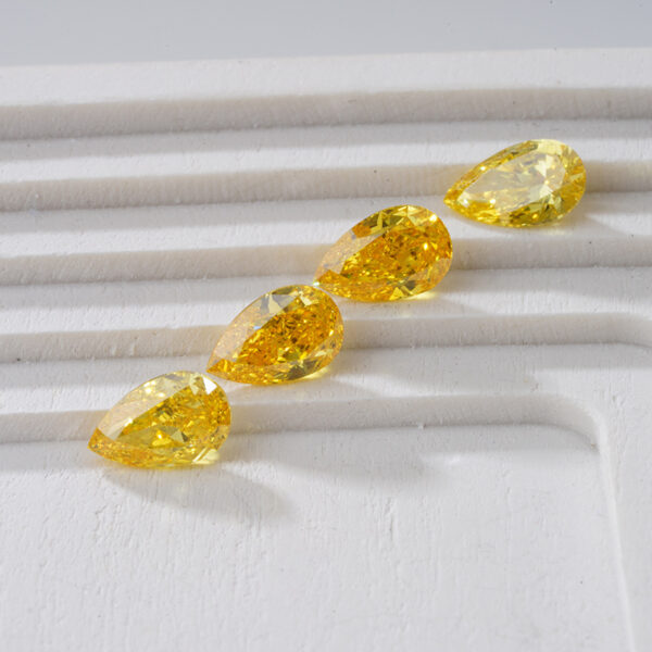49# 10.01CT VVS2 Yellow Diamond, IGI certificate Laboratory-grown diamond - Image 2