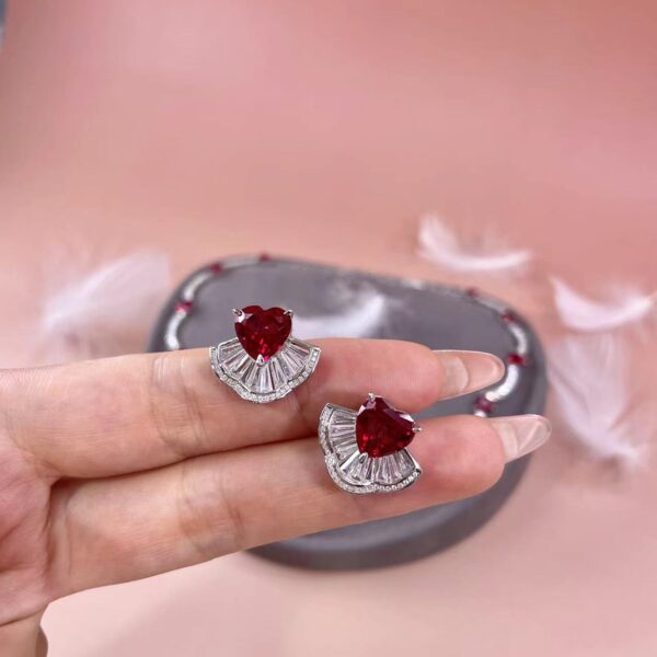 #133 S925 Silver light Luxury exquisite high-end feel 22ct cultivated ruby red heart necklace collarbone chain, 11ct ear studs - Image 2