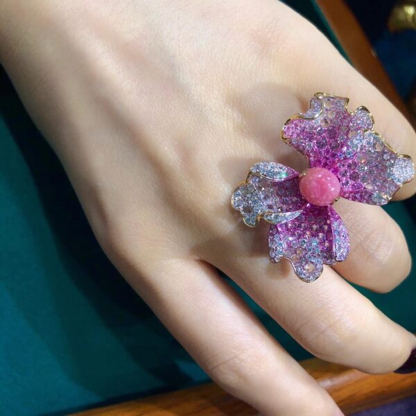 395#High jewelry Fashion Natural Cherry Blossom Powder Conch Pearl Hole Bead Ring Main Stone 2.572 Carat 18k Gold with Diamond HL - Image 9