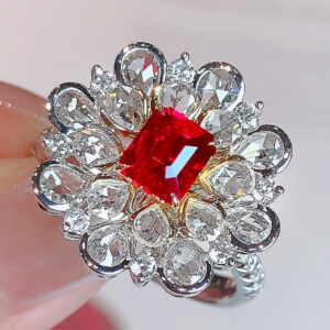 396#High end fashion natural pigeon blood red ruby ring with main stone of 1.07 carats and 18k gold inlaid with natural diamonds