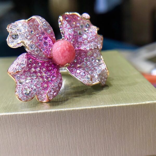 395#High jewelry Fashion Natural Cherry Blossom Powder Conch Pearl Hole Bead Ring Main Stone 2.572 Carat 18k Gold with Diamond HL - Image 3