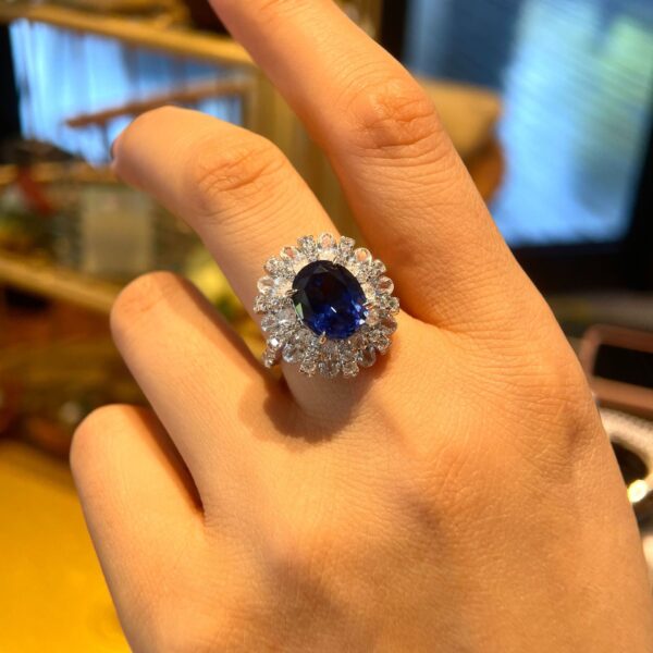#140 S925 Silver Light Luxury Exquisite High-end 5-carat cultivated sapphire ring - Image 7
