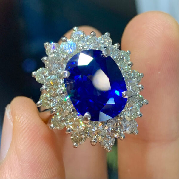 398#AIGS High Order Natural Sri Lanka Royal Blue Sapphire Ring Main Stone 7.21 carat pt with Natural Diamond - Image 2