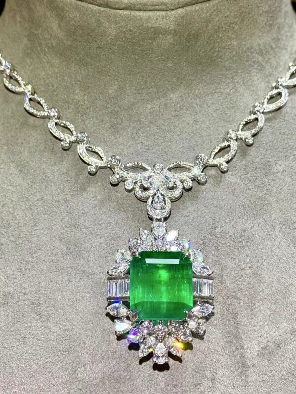 403#High end fashion natural emerald ring pendant necklace with three use main stone 18.76 carats 18k gold and diamond LD certificate - Image 6