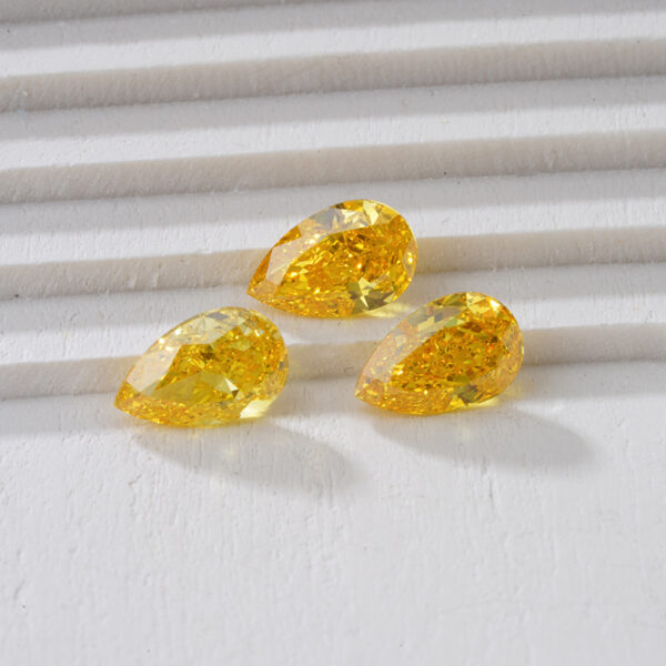 49# 10.01CT VVS2 Yellow Diamond, IGI certificate Laboratory-grown diamond - Image 3
