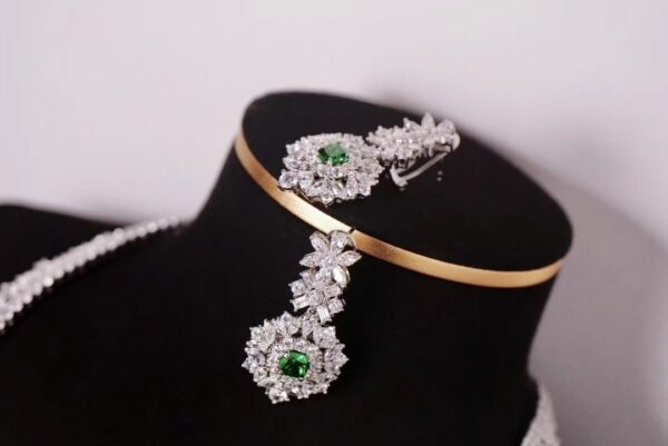 #101 925 Silver-inlaid Zircon Necklace and Earring set - Image 6