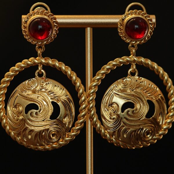 #317 Retro and High-end red glass earrings