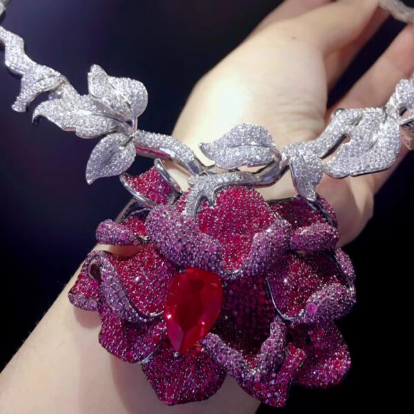 #112 925 Silver inlaid zircon flower-shaped necklace - Image 8