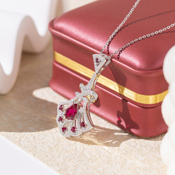 361#New S925 silver necklace cultivated ruby 1.25 carat fan-shaped pendant in stock wholesale