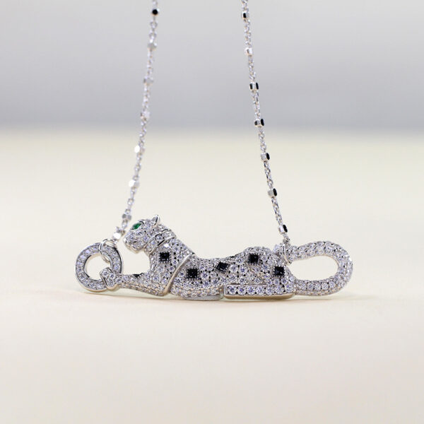 386#Gaoding New Product Spotted Leopard Necklace Plated with 14k Gold Enamel, Burnt Blue Black Flower, Full Diamond Gold Leopard Women's Clavicular Chain