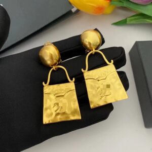 284#Vintage, retro style, palace style, plain gold, niche bag, personalized and fashionable shape, no ear holes, brass earrings