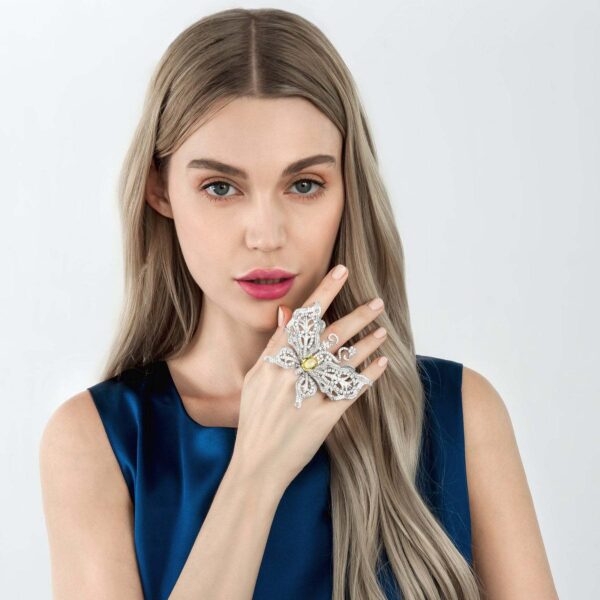 273#Banquet jewelry luxury designer butterfly brooch women's super beautiful and sparkling full diamond zircon coat pin ring dual-use - Image 3