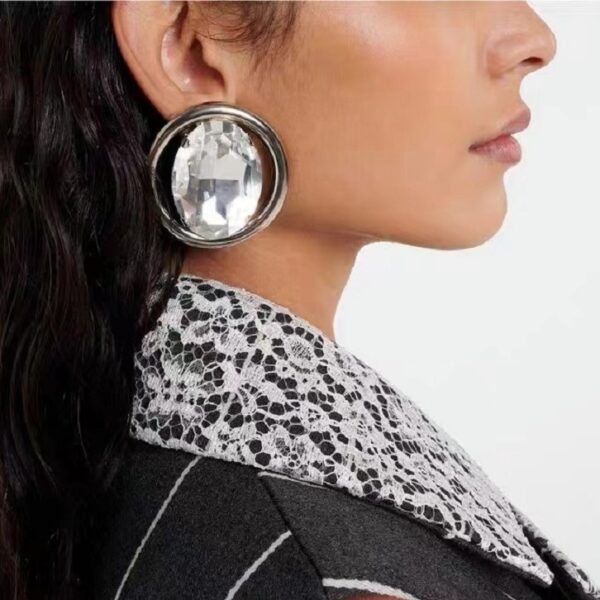 291#Designer's new AR European and American exaggerated style round large crystal ear clip simple personality fashionable female elite retro earrings