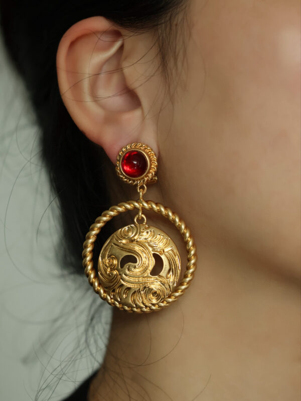 #317 Retro and High-end red glass earrings - Image 6