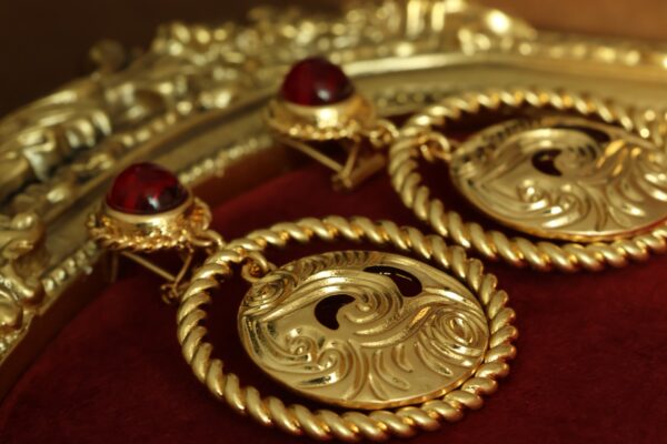 #317 Retro and High-end red glass earrings - Image 7