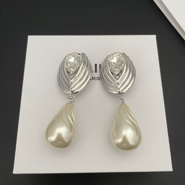 437#New AR Advanced Light Luxury Earclip with Pearl Flower Crystal Design, Simple and Elegant Water Drop Female Earrings - Image 2