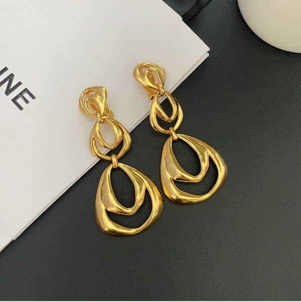 330#French vintage geometric hollow multi-layer long ear clip, light luxury, fashionable and high-end sweeping shoulder earrings - Image 5