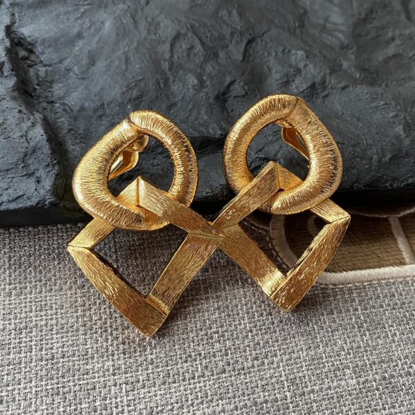 345#European and American fashion design gold brushed matte retro geometric ear clip vintage light luxury earrings - Image 5