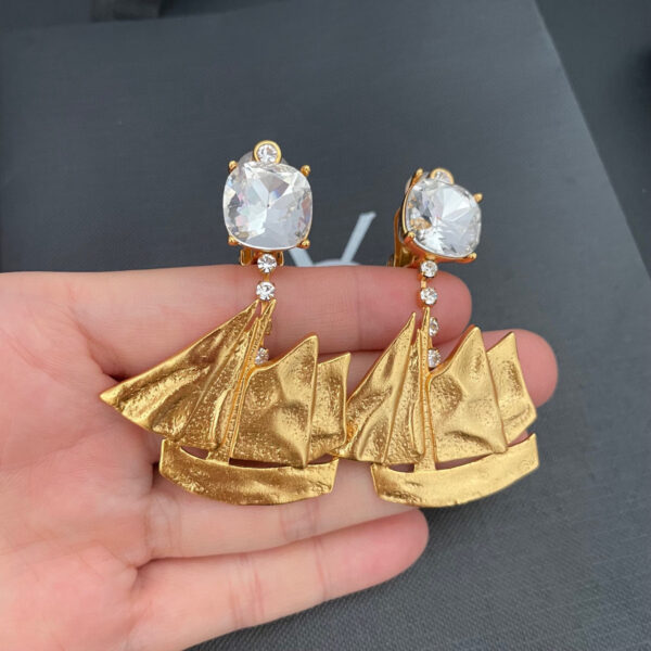 433#New irregular boat set zircon personalized texture earrings with retro design copper plated 24k minimalist ear clip - Image 3