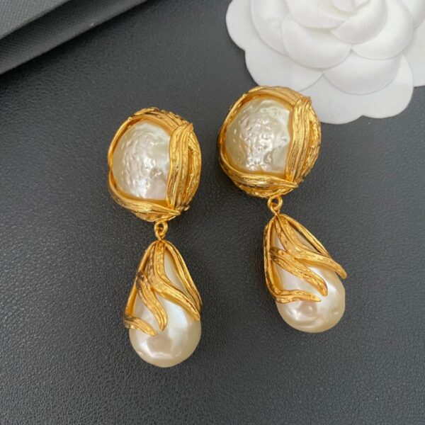 283#Retro designer pearl water droplet ear clip earrings with a high-end feel, elegant temperament, light luxury, fashionable and versatile water droplet earrings - Image 2