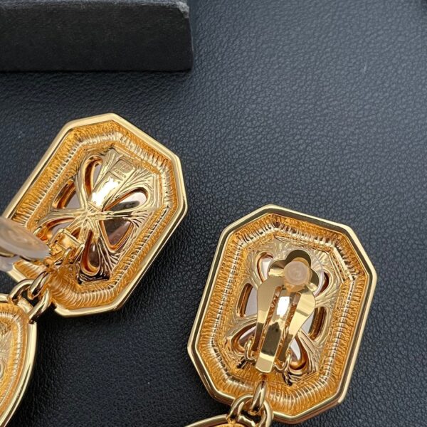 435#New vintage geometric water droplet ear clip retro earrings with light luxury and high-end customization style, fashionable earrings - Image 6
