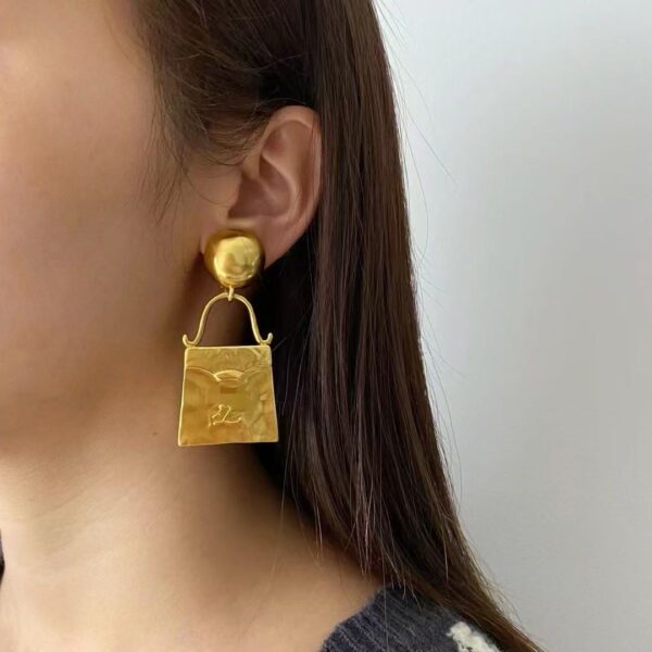 284#Vintage, retro style, palace style, plain gold, niche bag, personalized and fashionable shape, no ear holes, brass earrings - Image 2