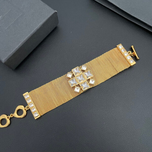 363#Designer style vintage woven necklace, bracelet, brooch, light luxury personalized chain, high-end punk collarbone chain - Image 7