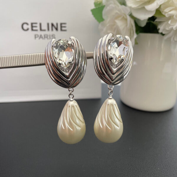 437#New AR Advanced Light Luxury Earclip with Pearl Flower Crystal Design, Simple and Elegant Water Drop Female Earrings - Image 7