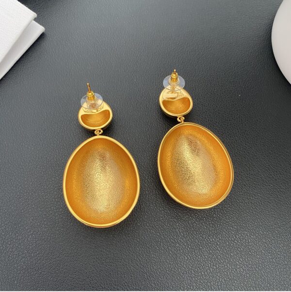 336#European and American high-end fashion design egg shaped earrings brass plated 24k gold geometric shape light luxury style personalized earrings - Image 4