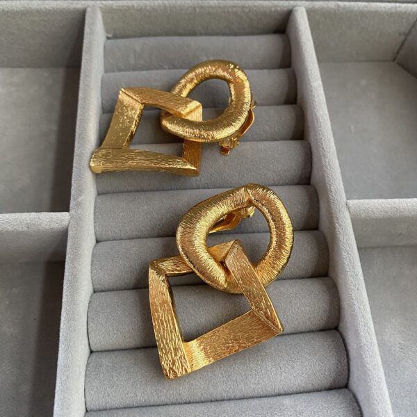 345#European and American fashion design gold brushed matte retro geometric ear clip vintage light luxury earrings - Image 3