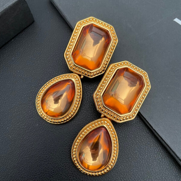 435#New vintage geometric water droplet ear clip retro earrings with light luxury and high-end customization style, fashionable earrings - Image 8