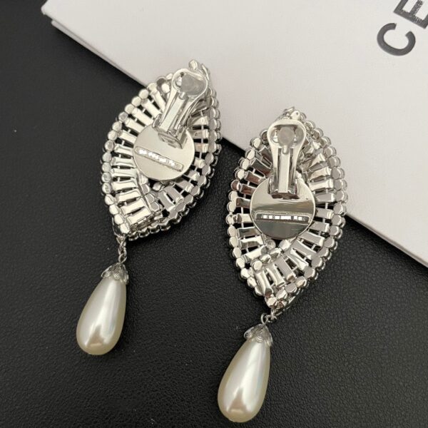 436#Fashionable new ear clip, European and American light luxury style, high-end feeling, rhinestone earrings, stage versatile accessories, women's earrings - Image 7