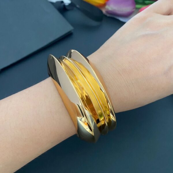 322#European and American Heavy Industries Fashion Double layered Wave Smooth Open Bracelet Women's Brass Metal Irregular Light Luxury Stacked Handpiece - Image 2
