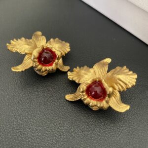 #467 French niche vintage flower-shaped ear clips