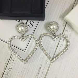 #504 Exclusive High-Class Fashion Heart-shaped Stylish Earrings with Large Crystal Clasp