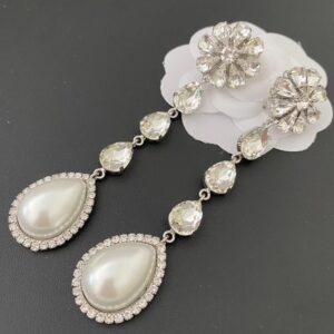 #495 Exclusive High-Class Flower Design Ear Clip - Simple Style, Fashionable Earrings