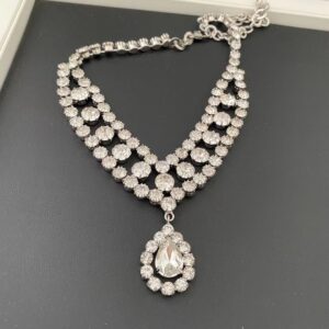 #509 Exclusive High-Class Retro Floral Design Crystal Necklace