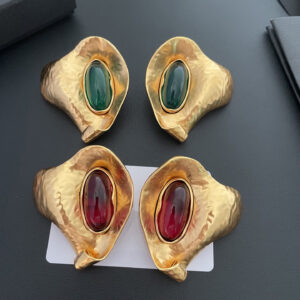 #529 Retro Irregular Crystal Exaggerated Earrings